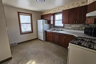 1524 Weise St, Green Bay, WI 54302 - Photo 4