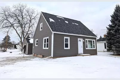 181 S Washington Street, Berlin, WI 54923 - Photo 2