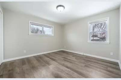 1201 W Brewster Street, Appleton, WI 54914 - Photo 14