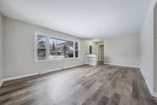 1201 W Brewster St, Appleton, WI 54914 - Photo 24