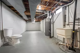 1201 W Brewster St, Appleton, WI 54914 - Photo 36