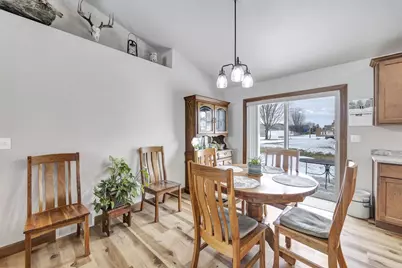 444 Sunny Vista Court, Seymour, WI 54165 - Photo 6