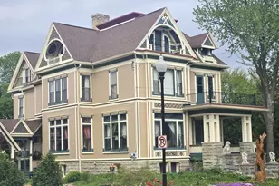 1107 Algoma Blvd, Oshkosh, WI 54901 - Photo 2