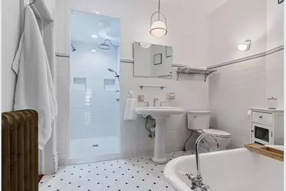 1107 Algoma Boulevard, Oshkosh, WI 54901 - Photo 30