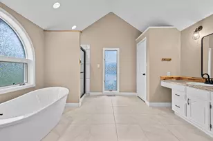 1555 Villa Park Dr, Oshkosh, WI 54904 - Photo 24