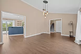 1555 Villa Park Dr, Oshkosh, WI 54904 - Photo 6