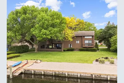 2136 White Swan Drive, Oshkosh, WI 54901 - Photo 52