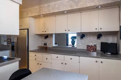 2136 White Swan Drive, Oshkosh, WI 54901 - Photo 20