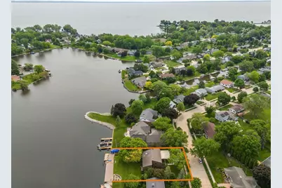2136 White Swan Drive, Oshkosh, WI 54901 - Photo 68