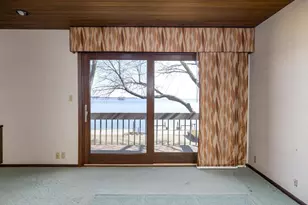 2136 White Swan Dr, Oshkosh, WI 54901 - Photo 36