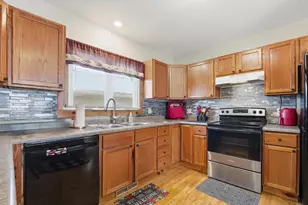 261 Superior St, Fond du Lac, WI 54935 - Photo 10
