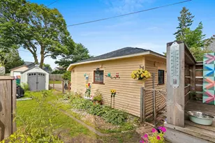 1318 Prescott St, Marinette, WI 54143 - Photo 52