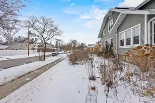 726 Sherman Ave W, Fort Atkinson, WI 53538 - Photo 4