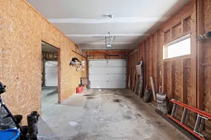 2180 Cumberland Dr, Green Bay, WI 54311 - Photo 46