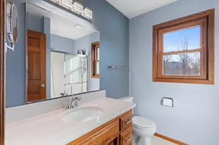 2180 Cumberland Dr, Green Bay, WI 54311 - Photo 38