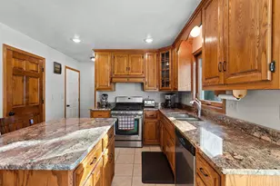 2180 Cumberland Dr, Green Bay, WI 54311 - Photo 22