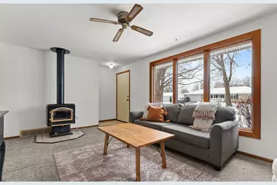 1650 Biemeret Street, Green Bay, WI 54304 - Photo 6