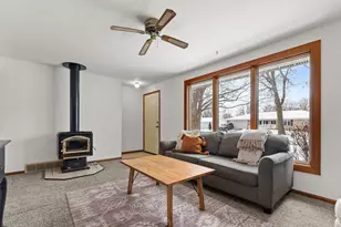 1650 Biemeret St, Green Bay, WI 54304 - Photo 6