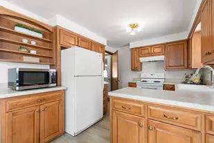 1650 Biemeret St, Green Bay, WI 54304 - Photo 10