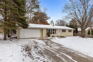 1650 Biemeret St, Green Bay, WI 54304 - Photo 2