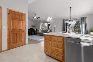 W5372 Gable Dr, Appleton, WI 54915 - Photo 10