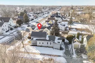 402 W 10th Ave, Oshkosh, WI 54902 - Photo 26