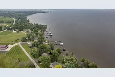 9205 Willow Lane, Fremont, WI 54940 - Photo 12