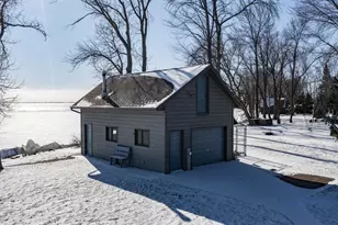 9205 Willow Ln, Fremont, WI 54940 - Photo 10