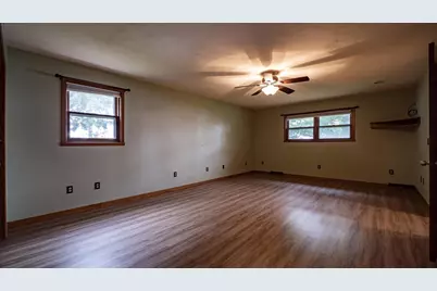 9205 Willow Lane, Fremont, WI 54940 - Photo 22