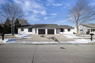 400 Frances St, Kaukauna, WI 54130 - Photo 2