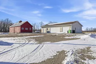5429 Broderick Rd, Omro, WI 54963 - Photo 2