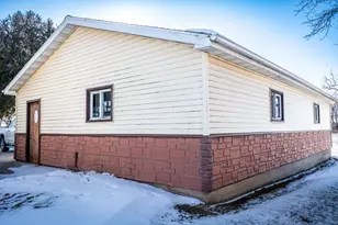 115 S 6th St, Reedsville, WI 54230 - Photo 4