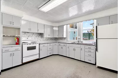 328 E Fond Du Lac Street, Ripon, WI 54971 - Photo 6