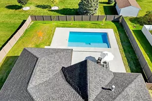 2448 Riddle Ct, De Pere, WI 54115 - Photo 68