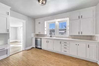 415 E Maple Street, Appleton, WI 54915 - Photo 8