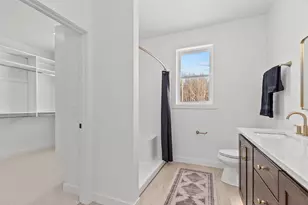 N8881 Killarney Way, Menasha, WI 54952 - Photo 26