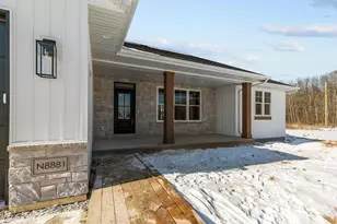 N8881 Killarney Way, Menasha, WI 54952 - Photo 52