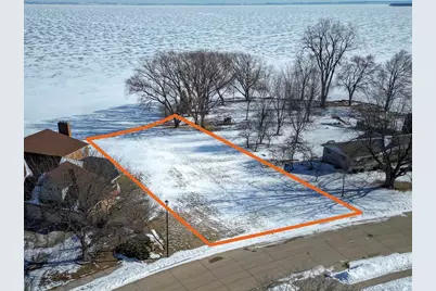 3240 Old Orchard Lane, Oshkosh, WI 54902 - Photo 2