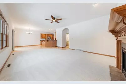 W6054 Zinnia Drive, Appleton, WI 54915 - Photo 4