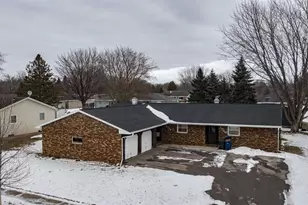 1000 Miller Ln, Kaukauna, WI 54130 - Photo 2