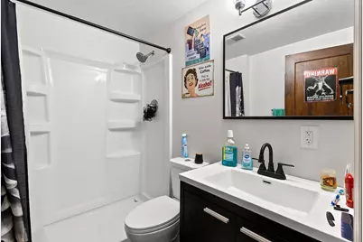 325 S Jefferson Street, Green Bay, WI 54301 - Photo 18