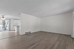 201 E Meadow Grove Blvd, Appleton, WI 54915 - Photo 8