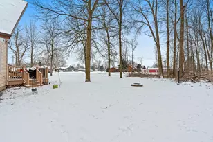 129 W Wallrich Rd, Cecil, WI 54111 - Photo 52