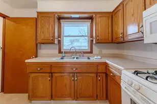 680 Glendale Ave, Oshkosh, WI 54901 - Photo 6