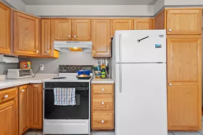 2423 Deckner Avenue, Green Bay, WI 54302 - Photo 8