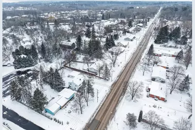 2423 Deckner Avenue, Green Bay, WI 54302 - Photo 52