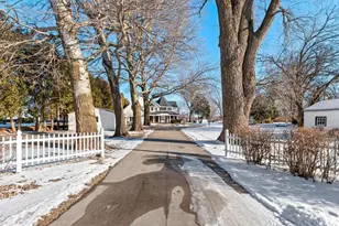 2710 Shorewood Dr, Oshkosh, WI 54901 - Photo 64