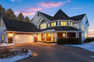 2710 Shorewood Dr, Oshkosh, WI 54901 - Photo 1