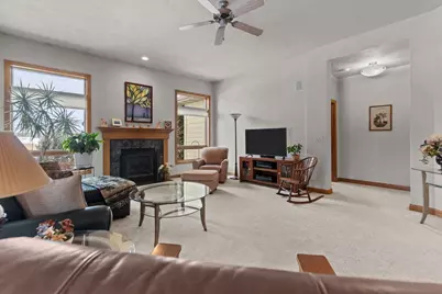 900 Clover Court, Menasha, WI 54952 - Photo 16