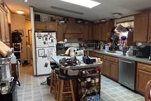 3330 N Casaloma Dr, Appleton, WI 54913 - Photo 2
